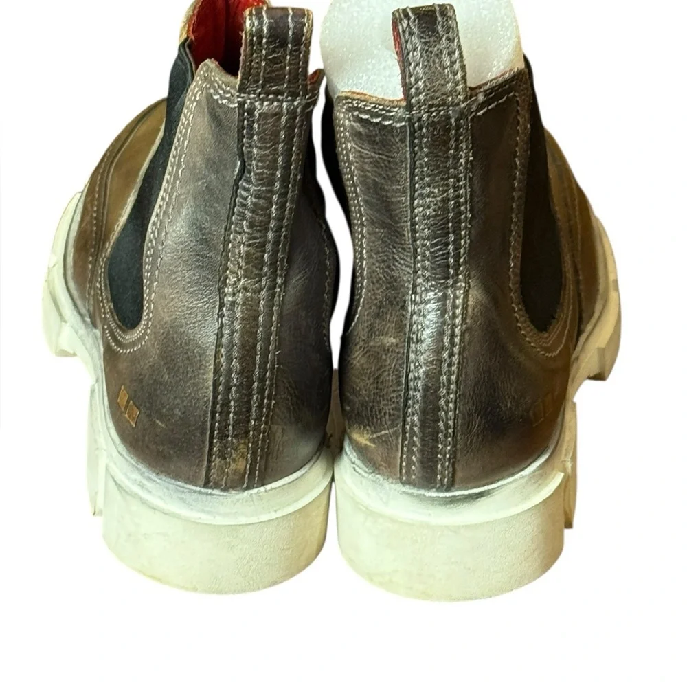 Bed Stu Randi Chelsea Leather In Graphic Rustic White Lug Sole Size 6.5‎